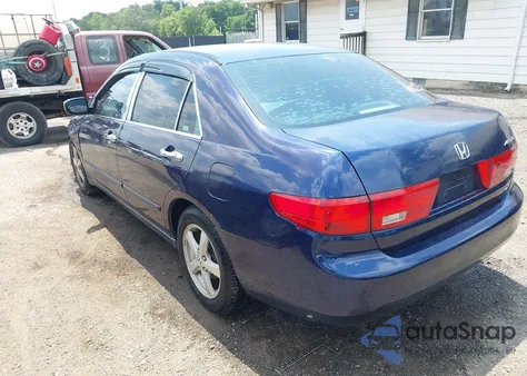 2005 Honda Accord 2.4 Lx из США, поврежденный, VIN 1HGCM56465A144342